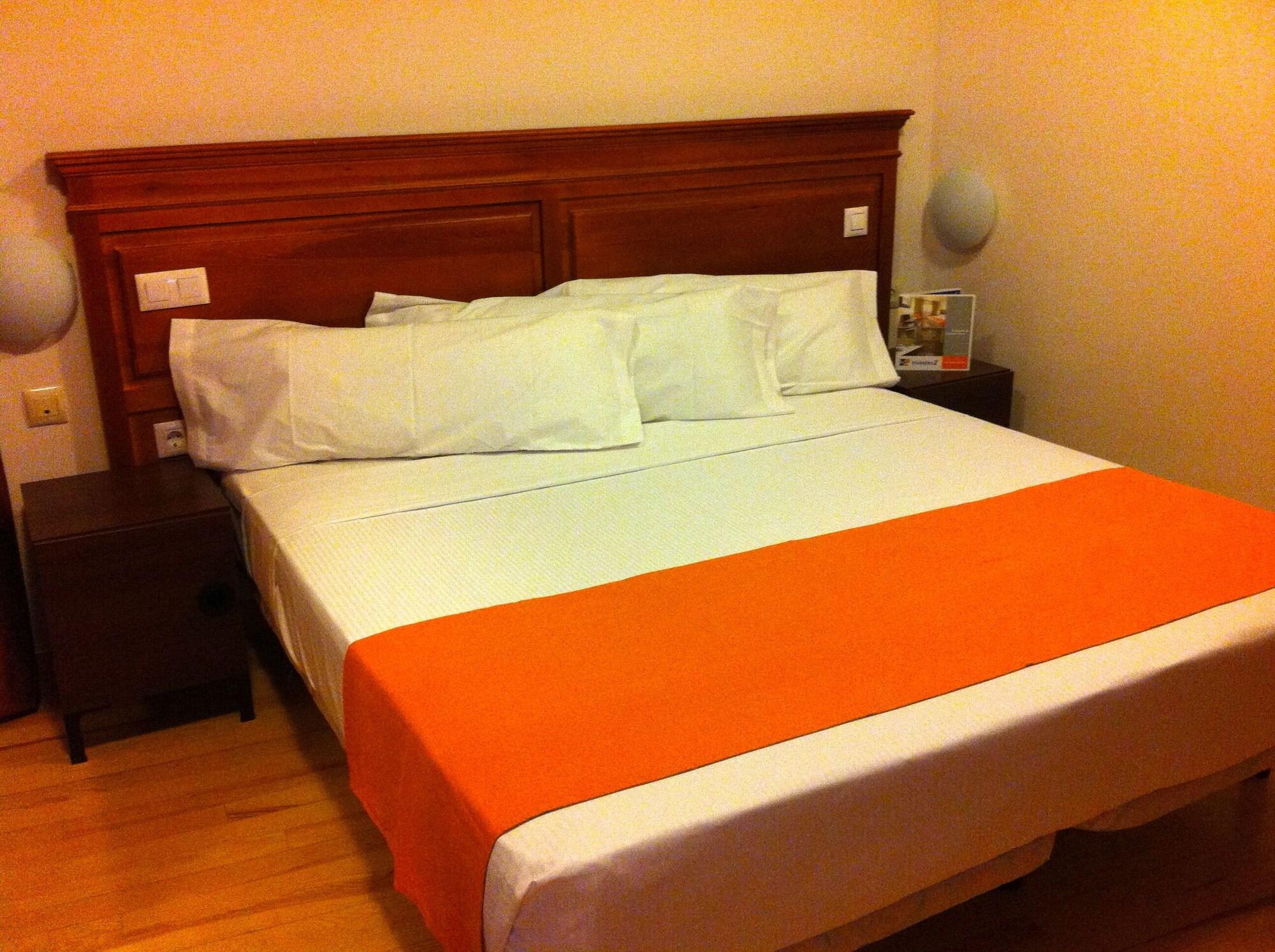 Hotel H2 2*