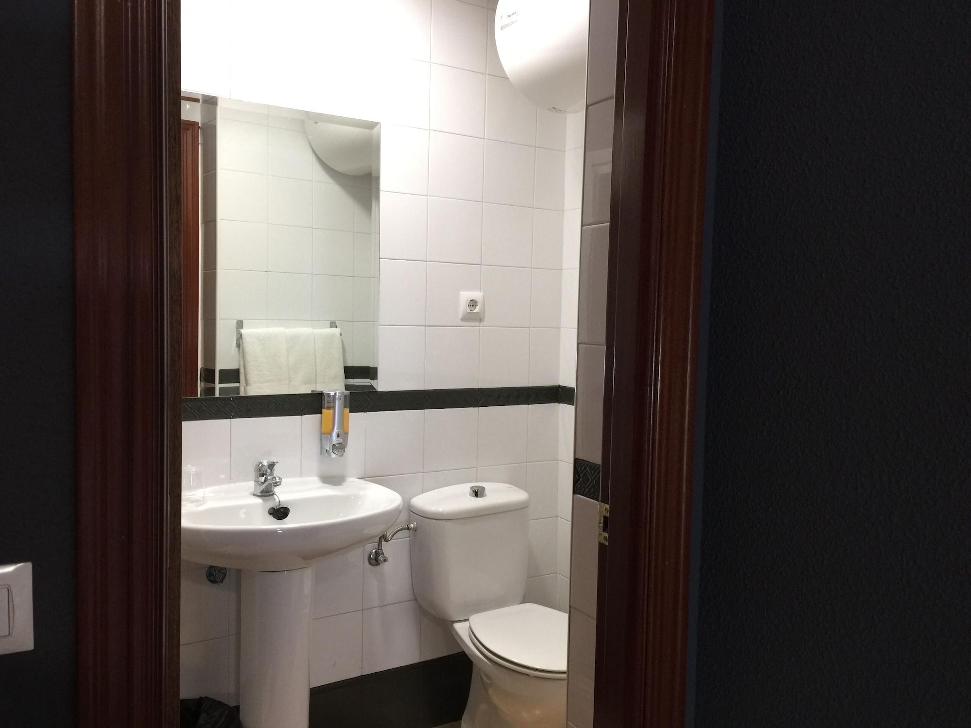 Hotel H2