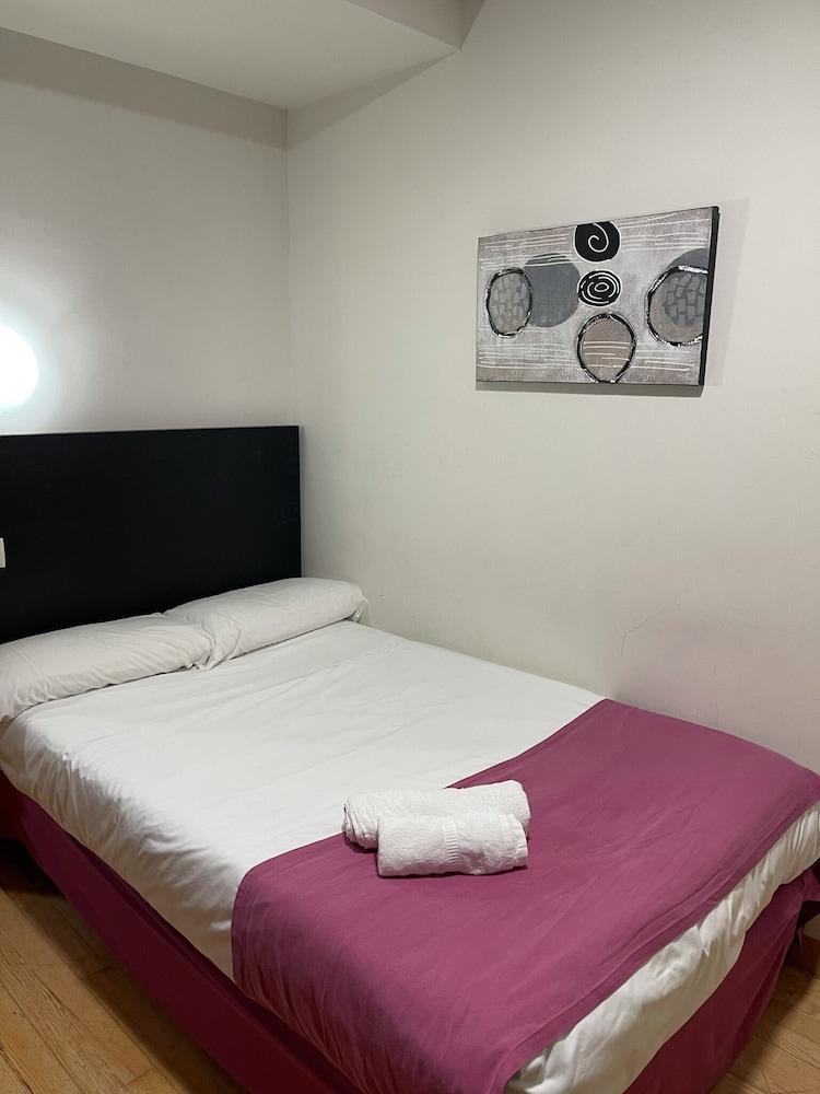 H2 Hotel 2*