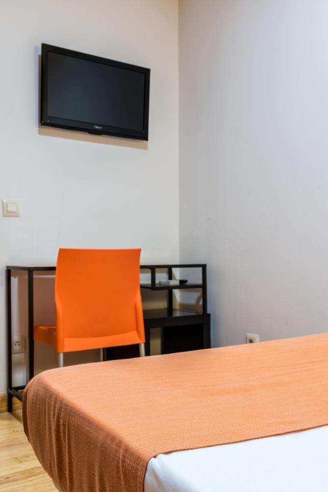 H2 Hotel 2*