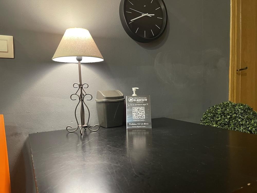 Hotel H2