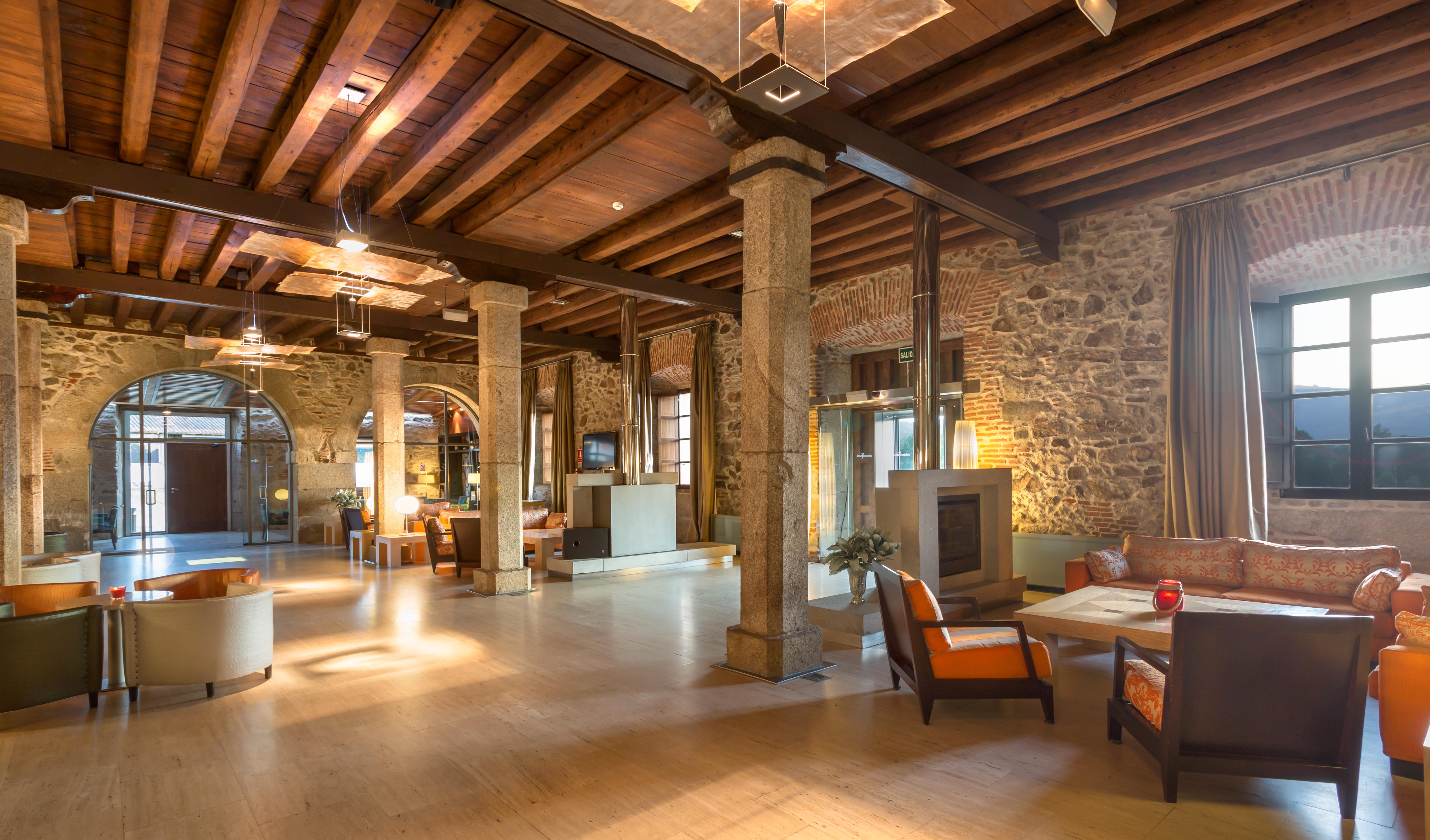 Izan Puerta De Gredos 4*