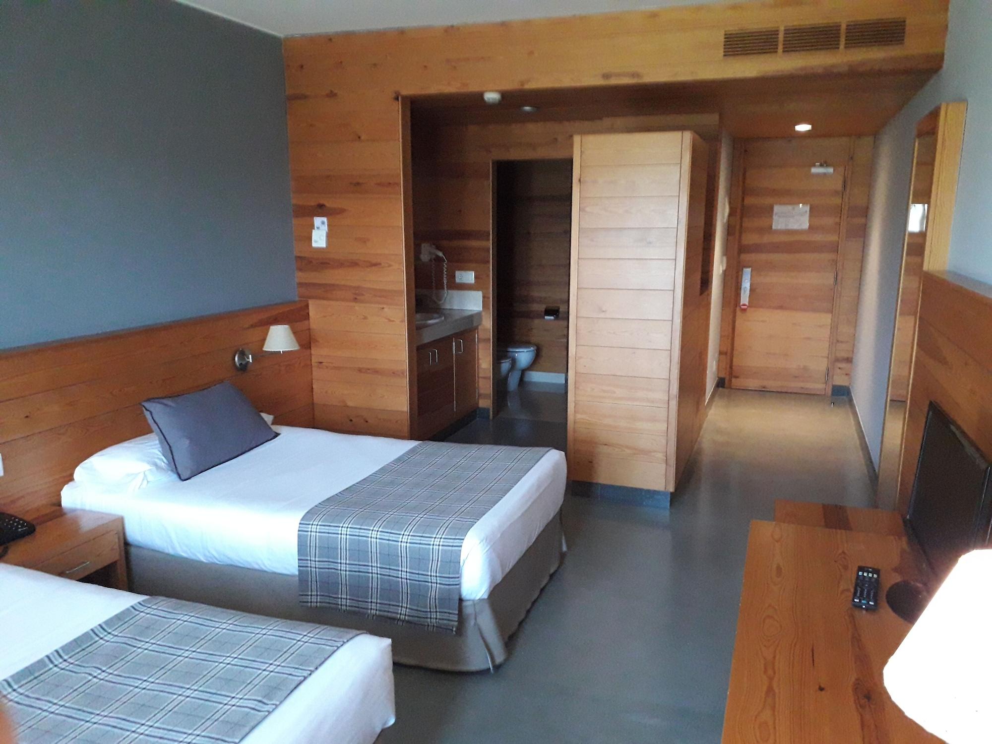 Montanya Hotel