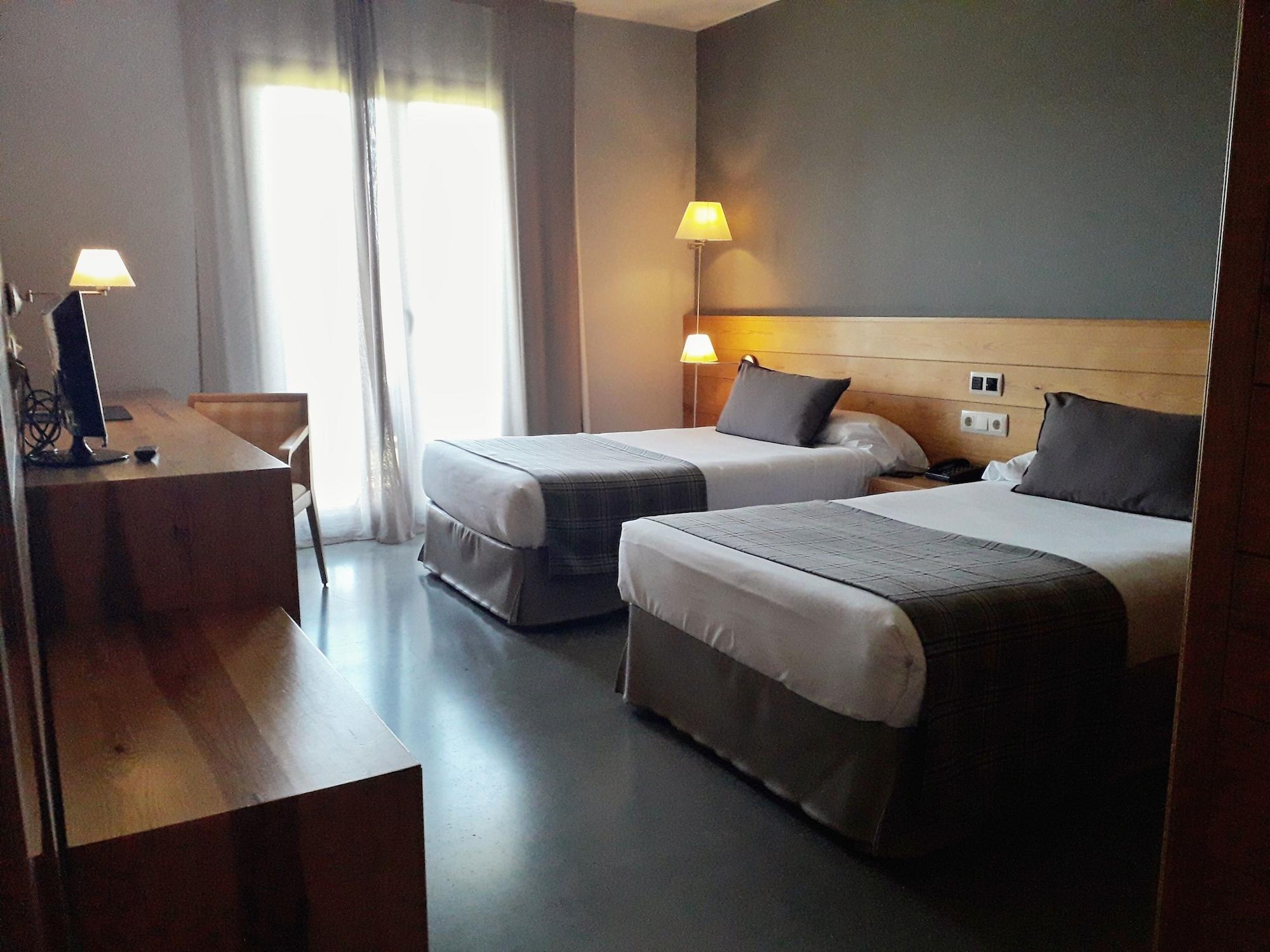 Montanya Hotel