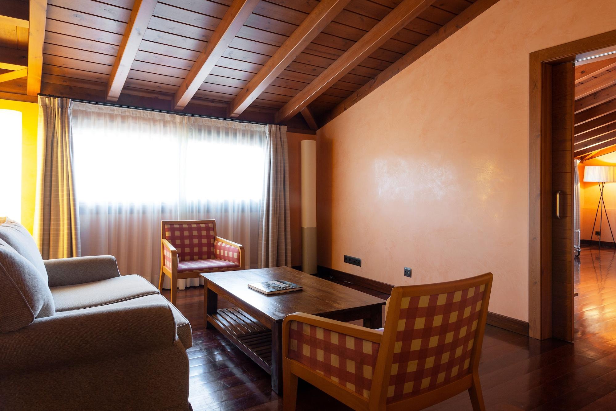 Hotel Montanya Seva