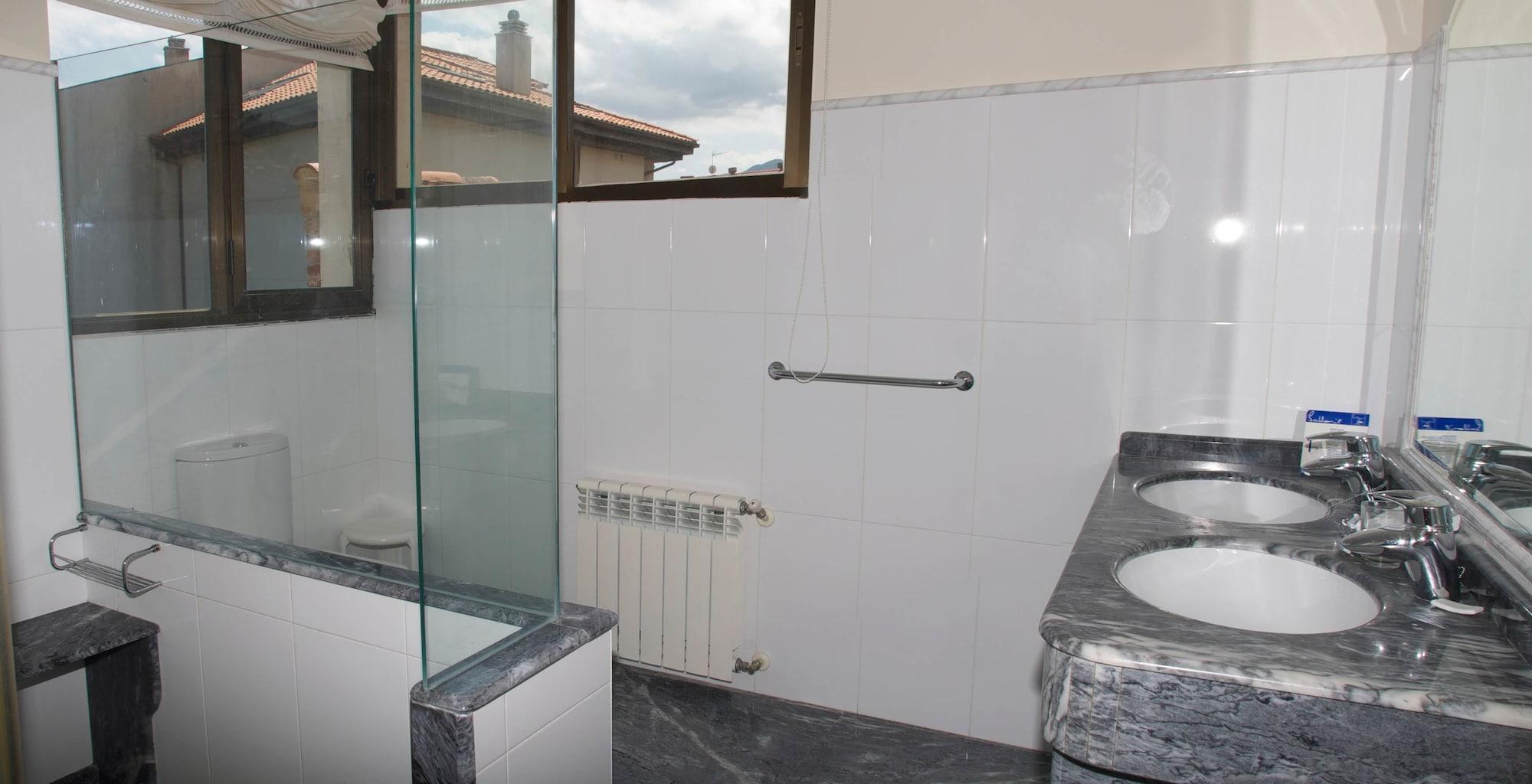 Hotel Sablon Llanes