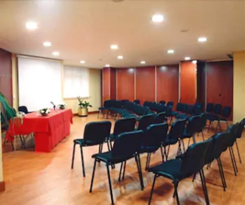 Hotel Rias Bajas 3*
