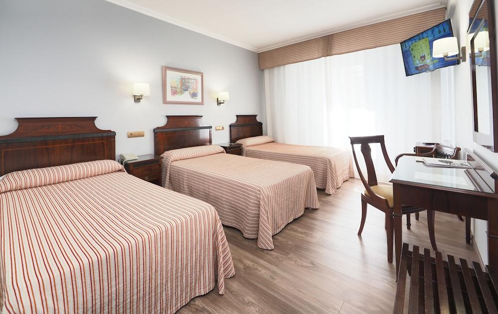 Hotel Rias Bajas
