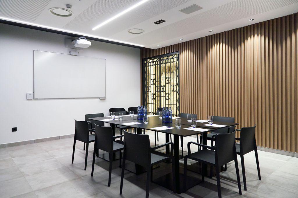 Hotel Arenys 4*