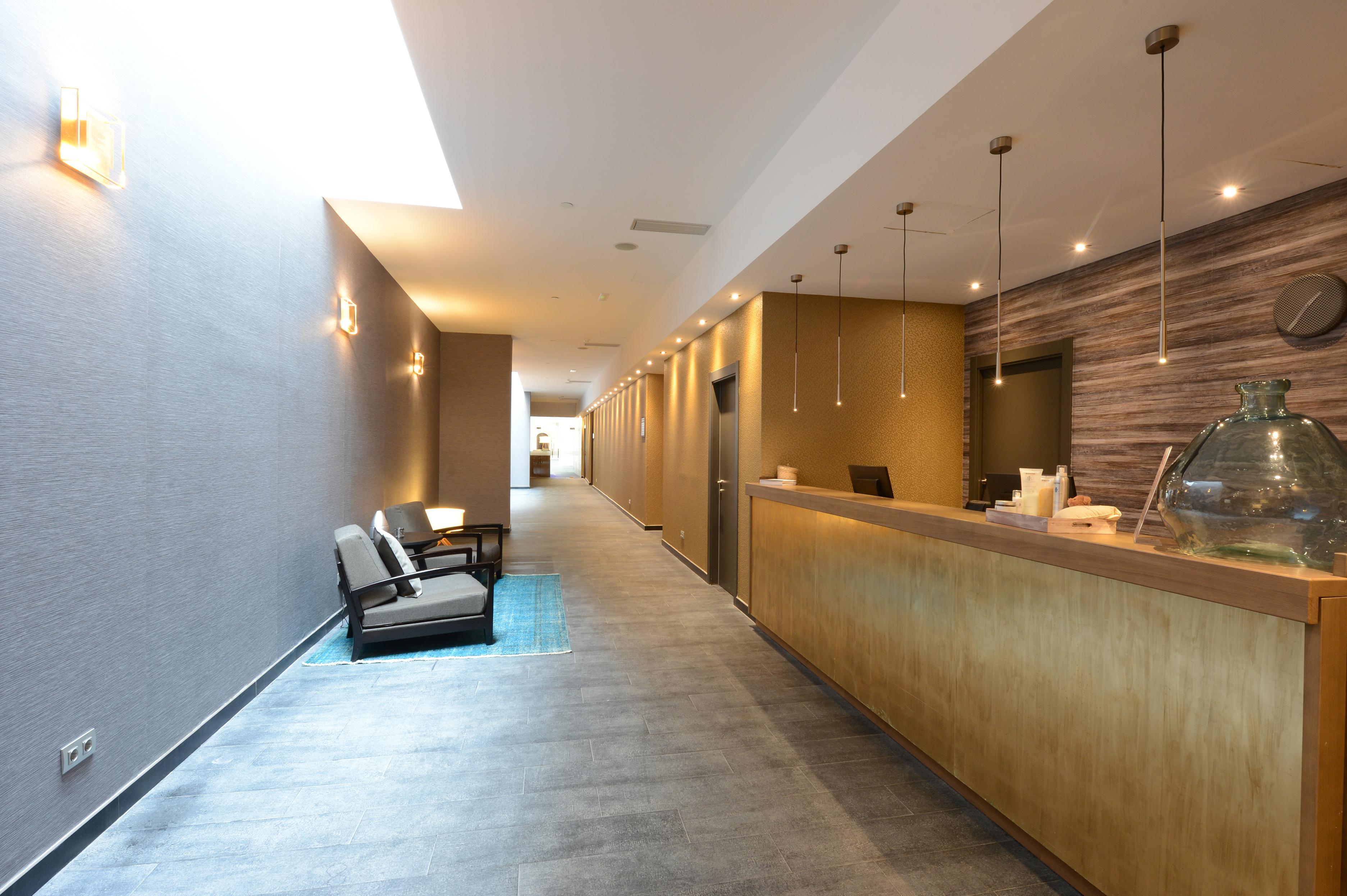 Hotel Castilla Termal Monasterio De Valbuena 5*