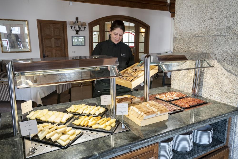 Hotel De 4*