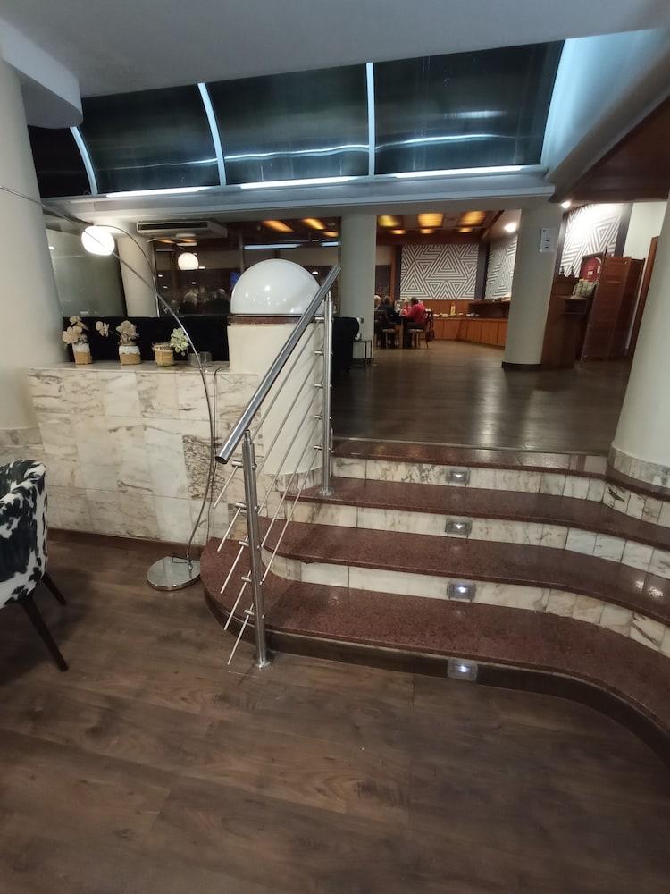 Ele Acueducto Hotel