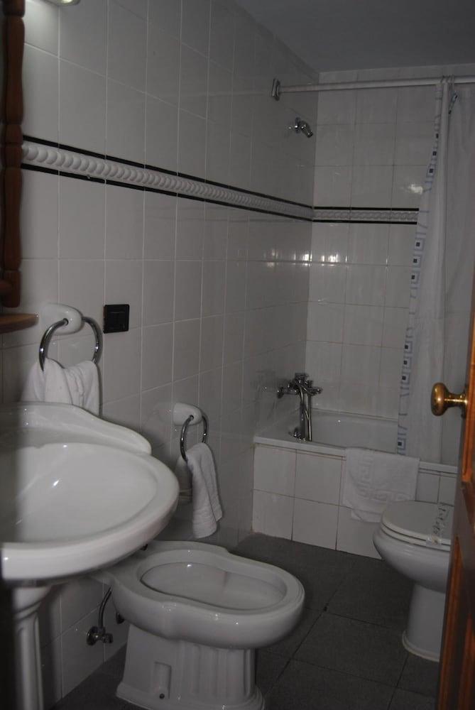 La Casona De Jovellanos 2*