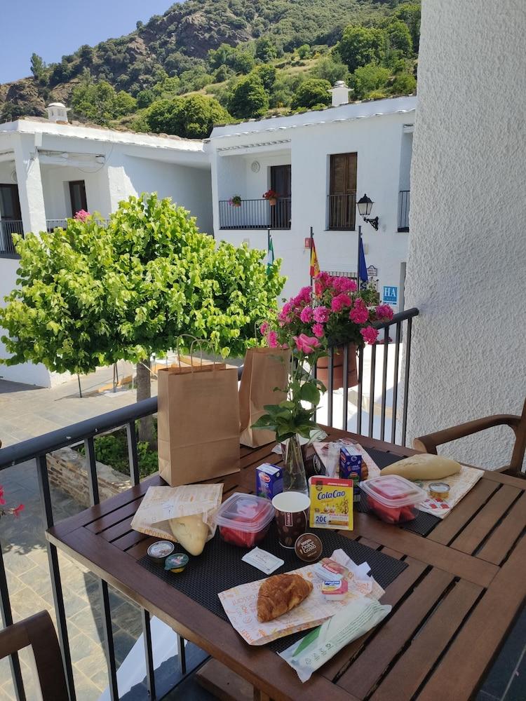 Turistica De Bubion