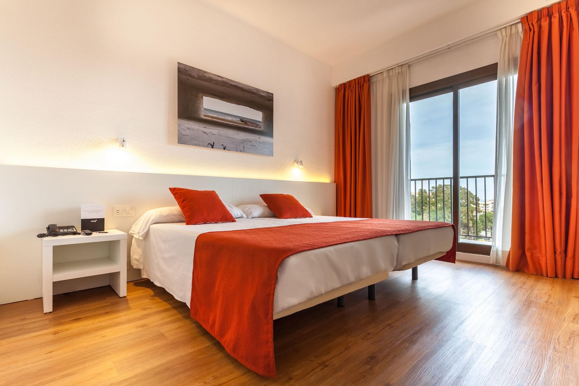 Intelier Orange Hotel 4*