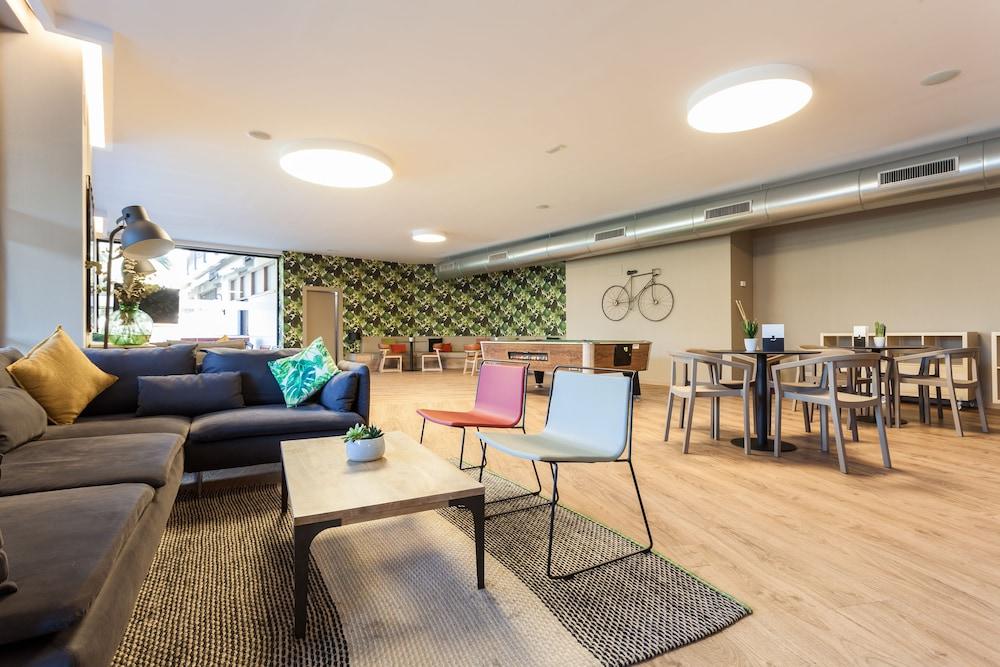 Intelier Orange 4* Benicassim