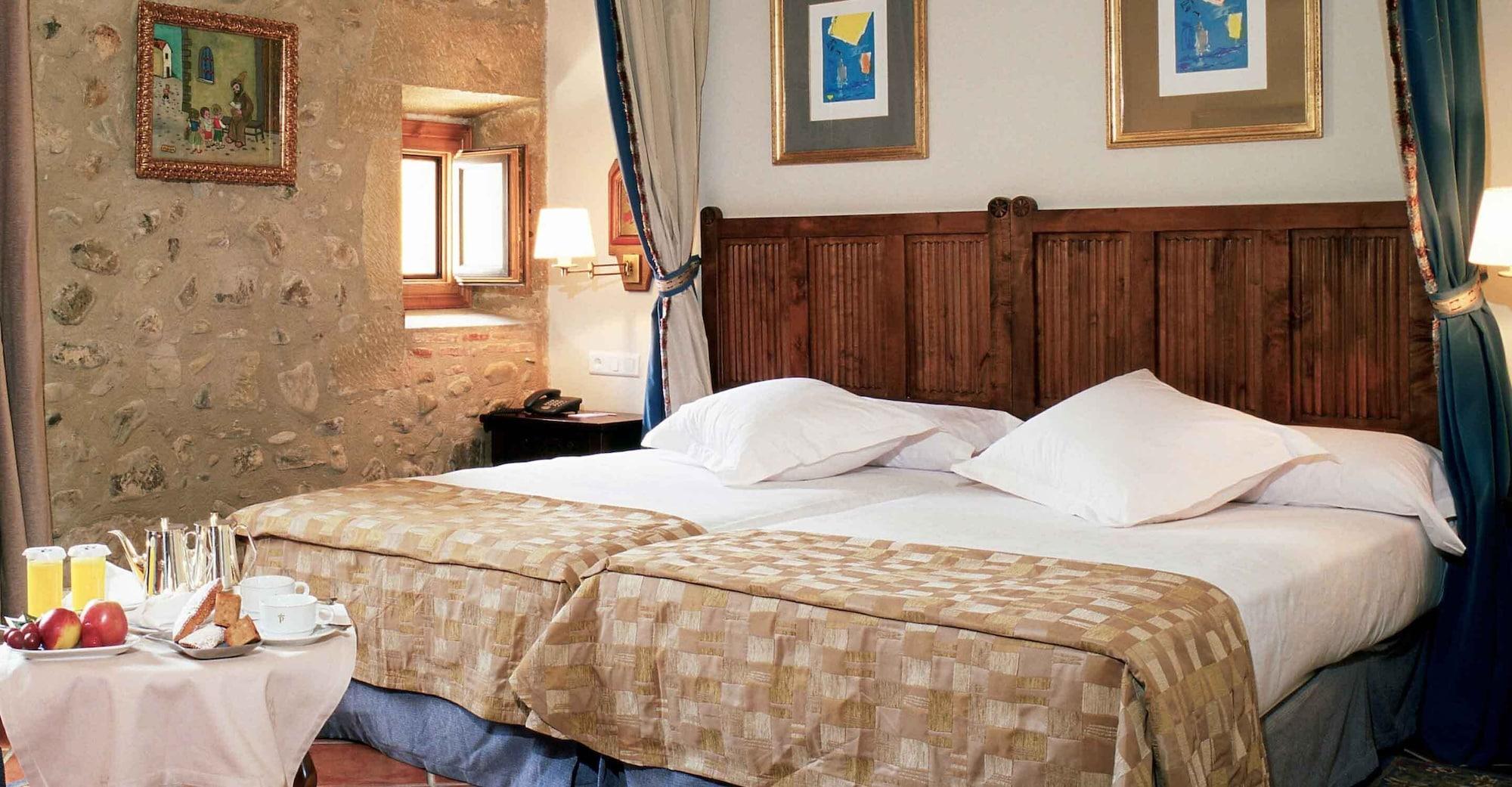 De Sto. Domingo Bernardo De Fresneda Hotel 3*