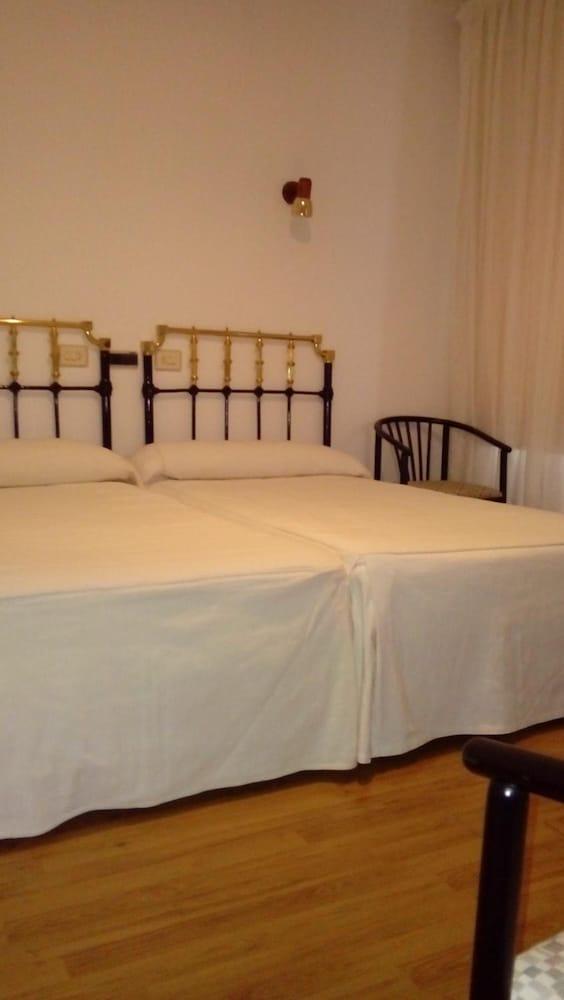Perales Hotel