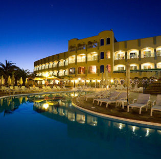 Club 4*