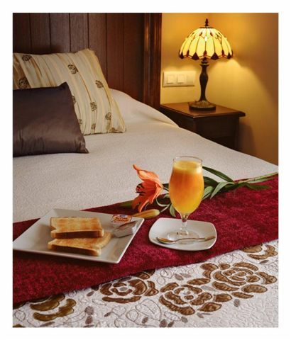 Hotel Dos Hermanas 3*