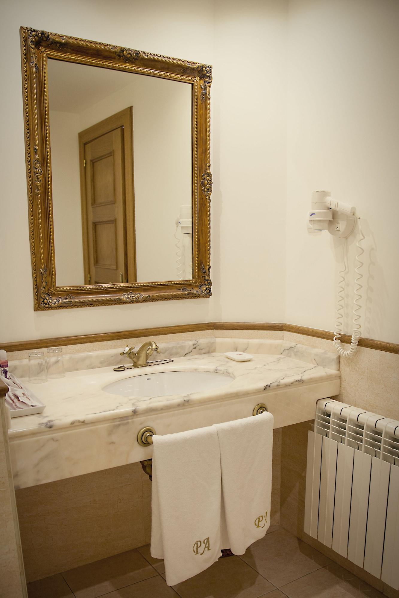 Palacio Azcárate Hotel 3*