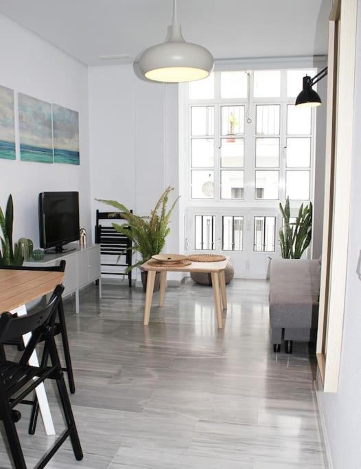 Enjoy The Historic Center Of Chiclana By C. Dreams Apartamento