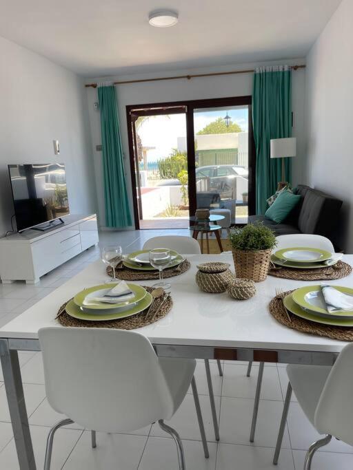 Casa Mesana Nuevo En La Playa Con Aire Acondicionado Apartamento