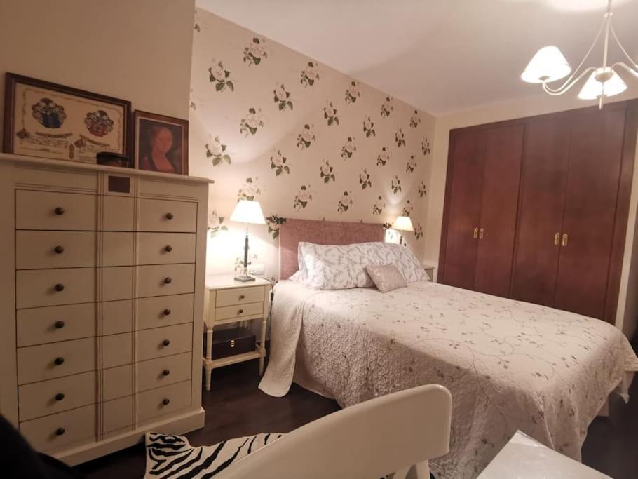 Con Jardin Entre Golf Y Monte - Cerca Logrono