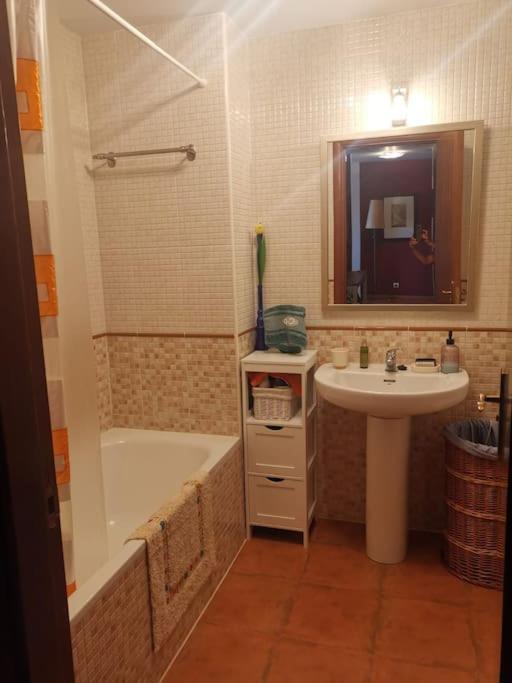 Con Jardin Entre Golf Y Monte - Cerca Logrono Holiday home