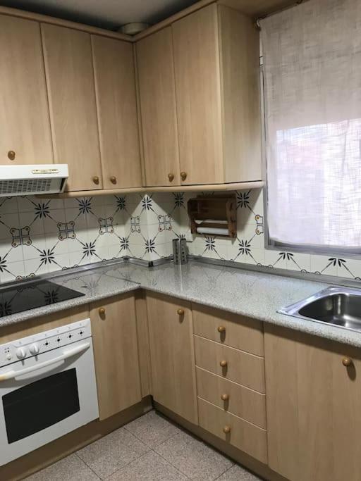 Apartamento Con Terracita A 15 Min De La Playa