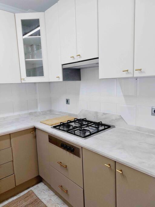Deluxe & Parking Sinese Design Homes Apartment Torre Del Mar