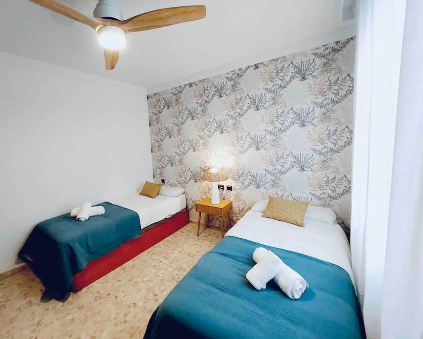 Deluxe & Parking Sinese Design Homes Apartment