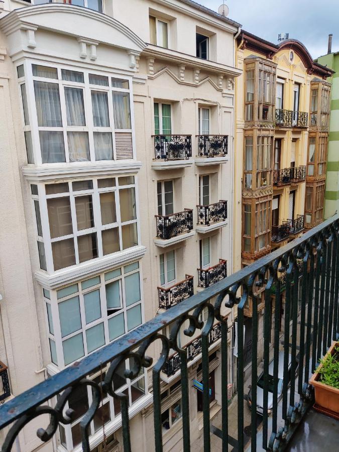 Piso Ayuntamiento Apartment