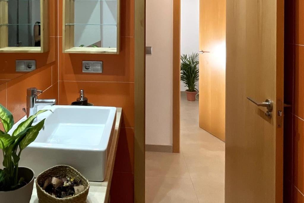 Apartamento Taima Flats 4 *