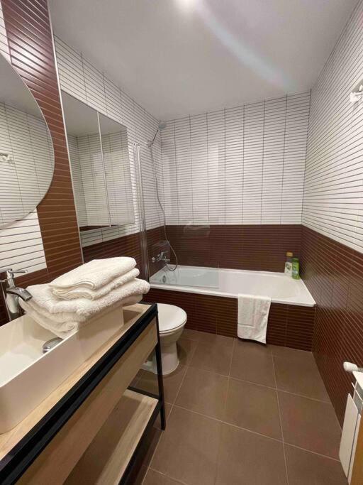 Origen Santona, Apartamento Centrico Hasta 4 Plazas Y Facil Aparcar, Opcional Garaje Apartamento *