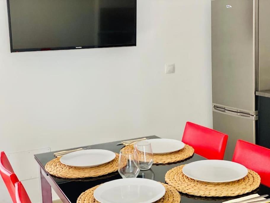 Pequeno Bungalow Firt Line Of The Sea * Costa Teguise