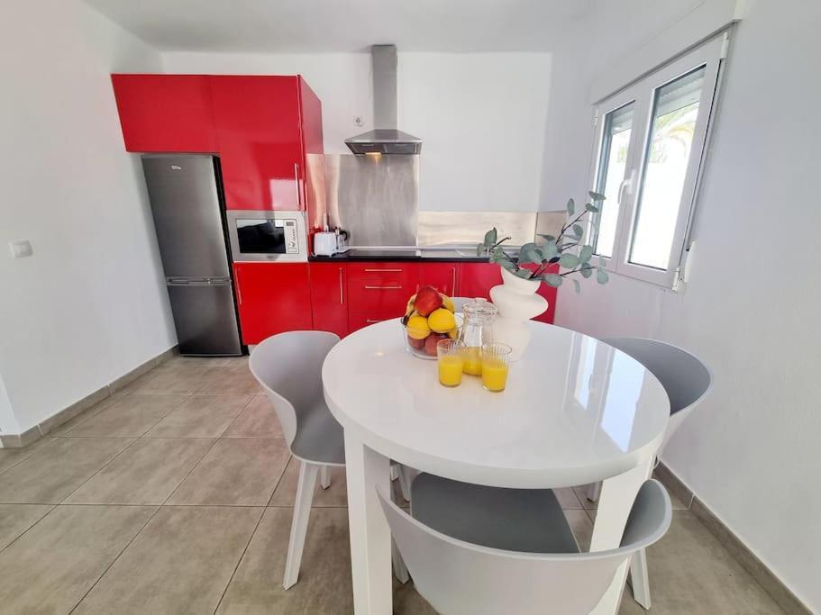 Pequeno Bungalow Firt Line Of The Sea Apartamento