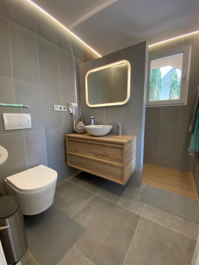 Kip, Private Pool & Jacuzzi Surrounded By Nature Villa