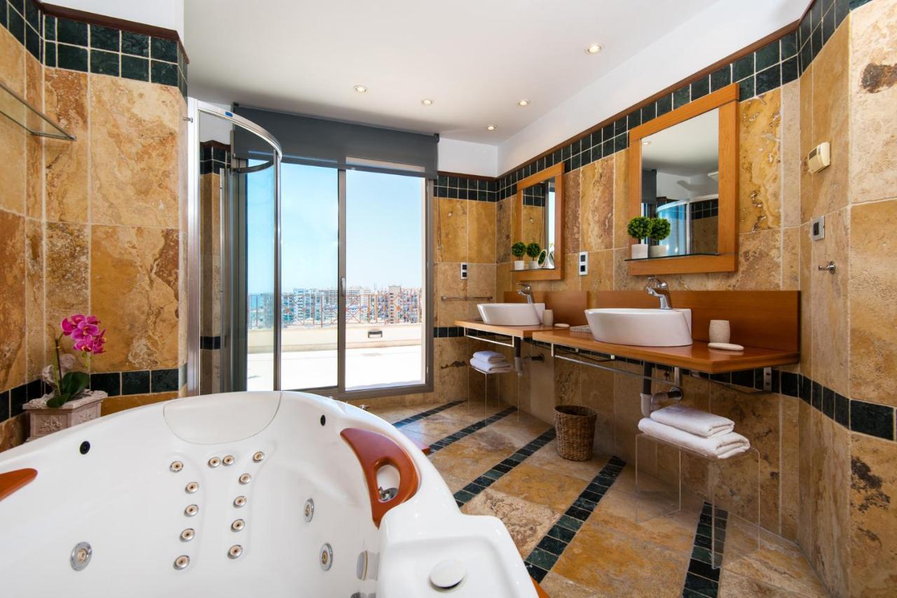 Ph Bellagio: Luxurious And Romantic Duplex Penthouse With Private Pool & Sea Views Apartamento Benalmádena