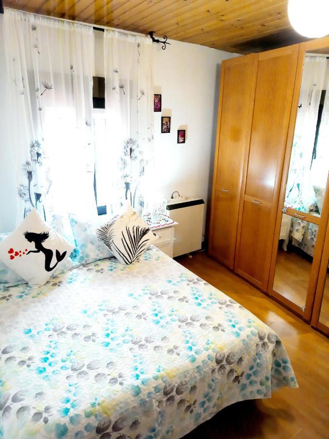 Privadas - - Bano Compartido Con Anfitriones * Suances