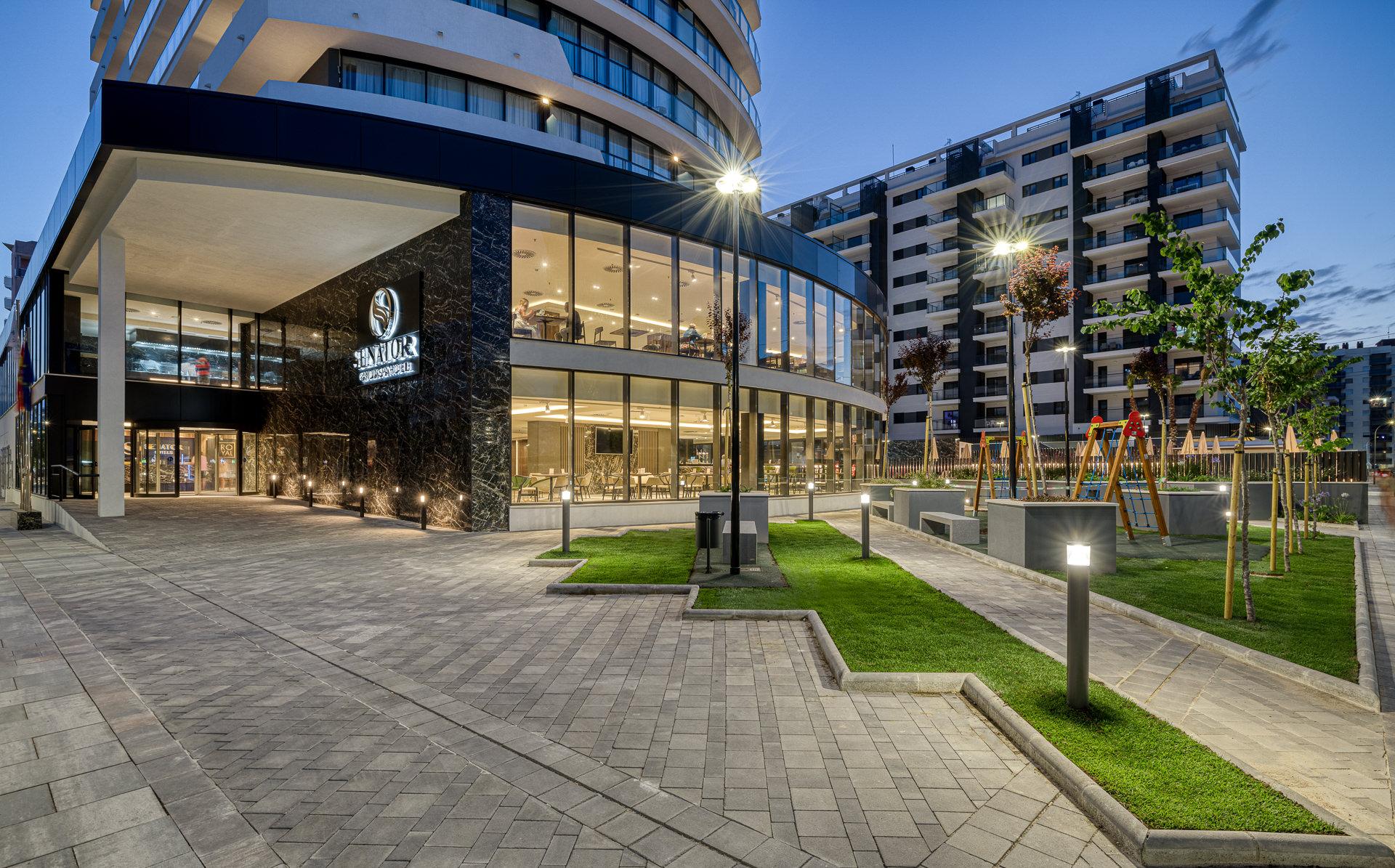 Senator Hotel