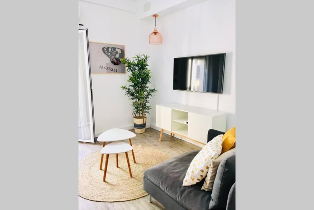 Apartamento En Centro De Torre Del Mar, Malaga * Torre Del Mar