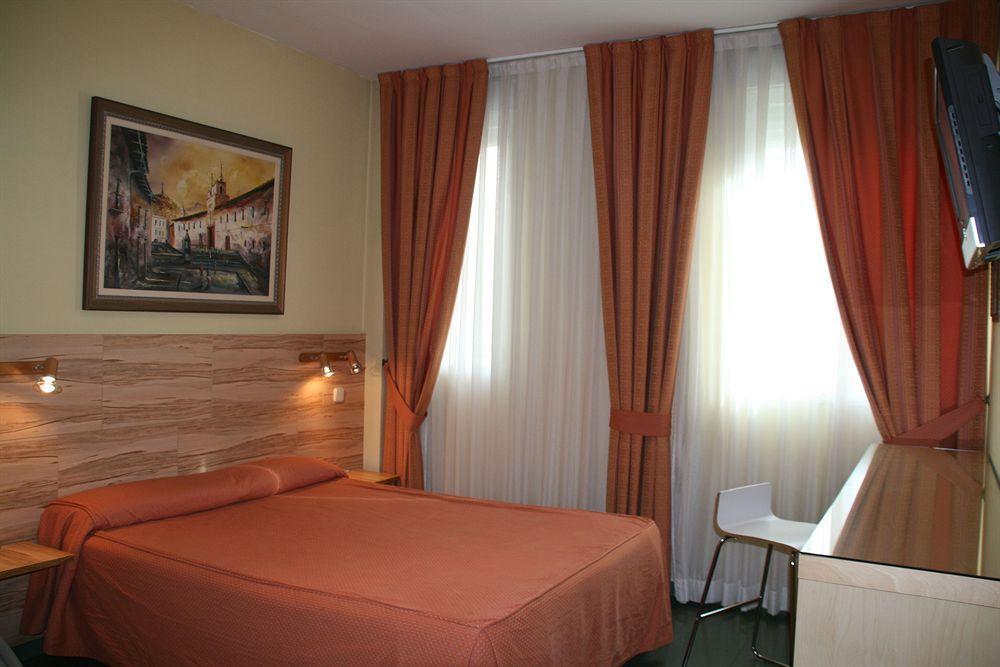 Hotel Indiana Pinto