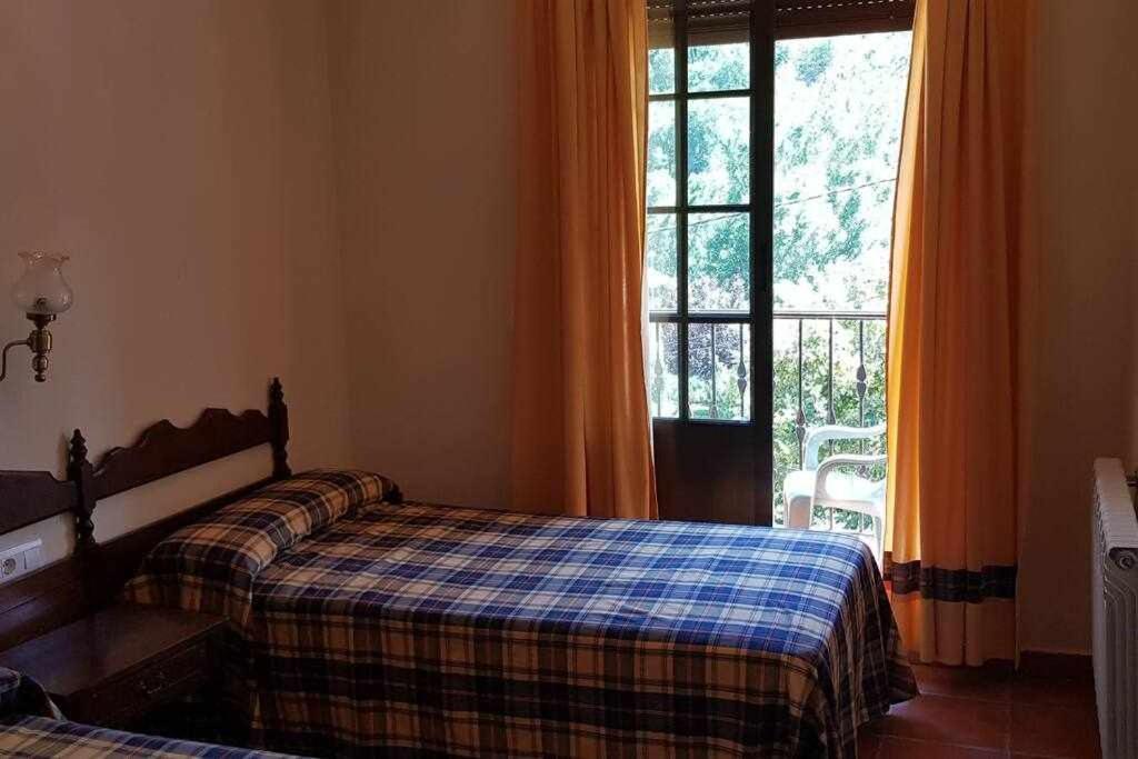 Montemayor Guest house *