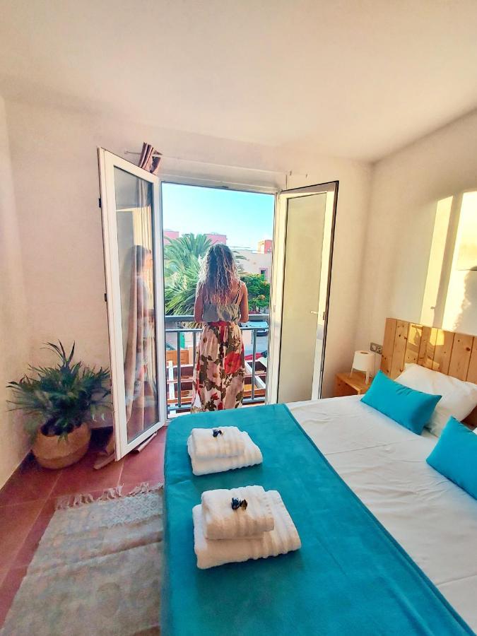 Kalani Surf House Homestay *