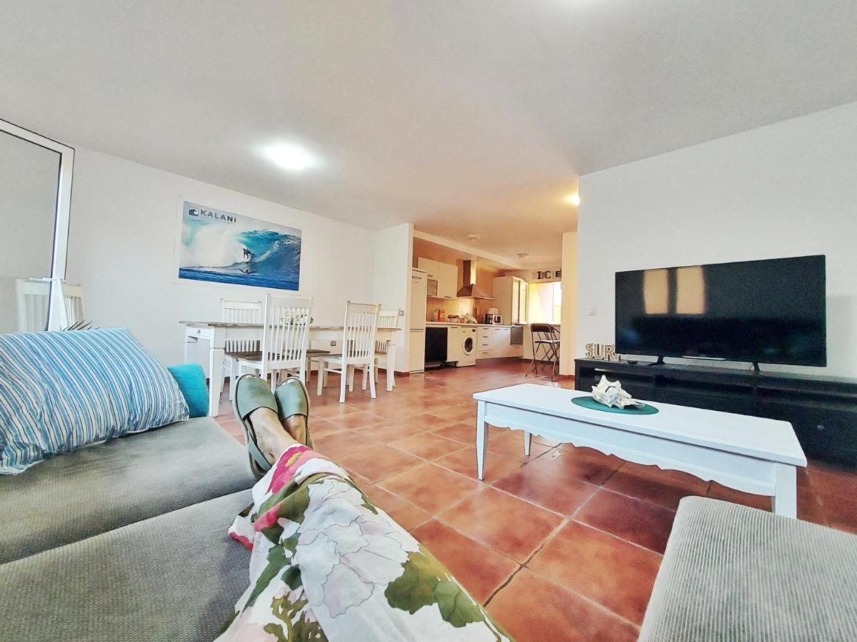 Kalani Surf House Homestay Corralejo