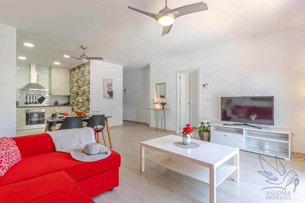 Apartamento Benalroma Spacious 50 Mt From The *