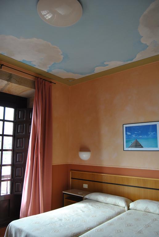 Palacio De Vallados Lastres