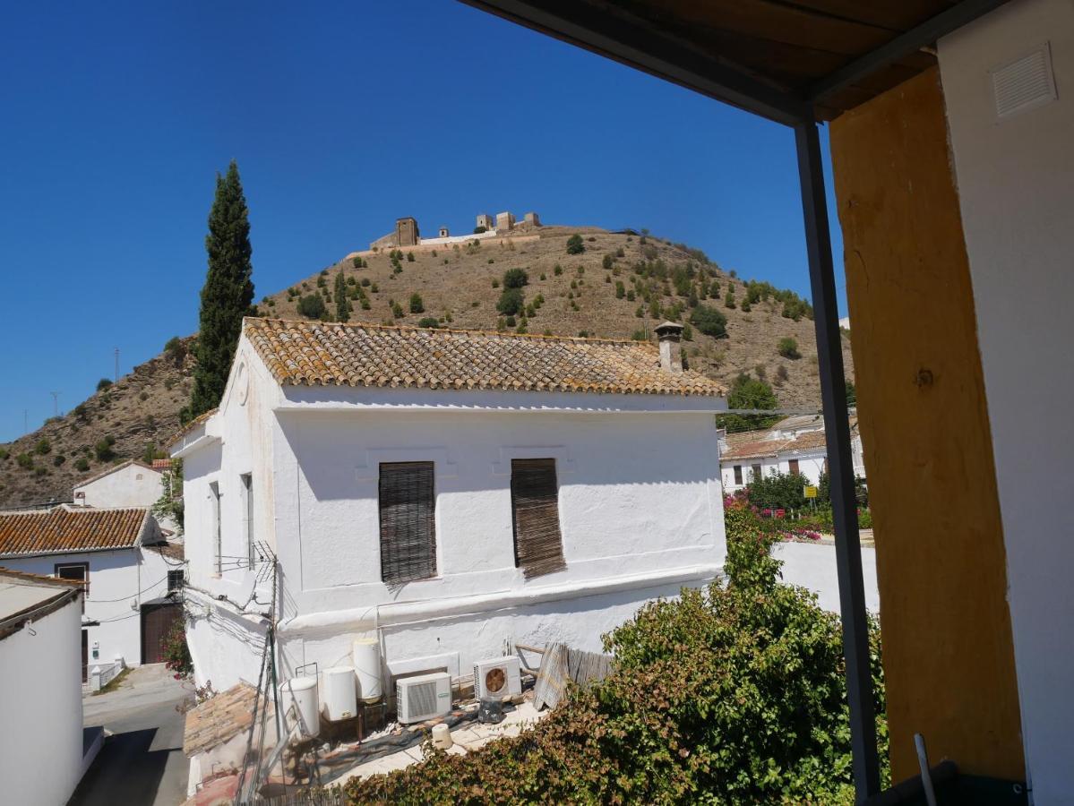 Artistic And Spacious Alora