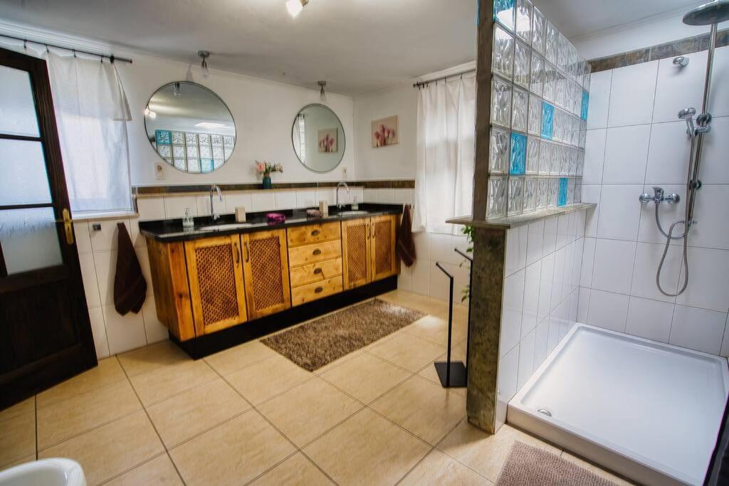 La Casa De Al Lado Сasa de vacaciones El Paso
